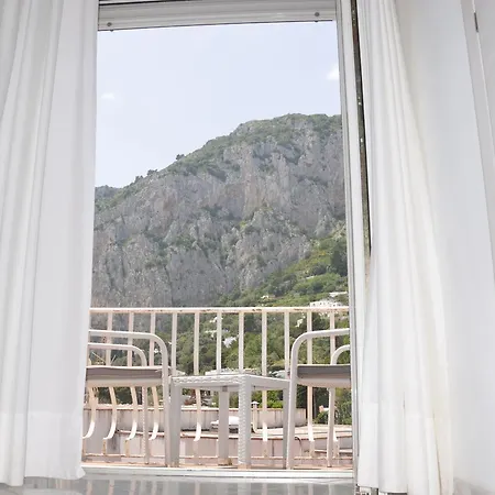 Guarracino 3* Capri